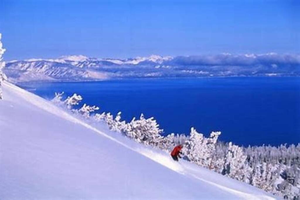 Ski In/Out - Zalanta - Great Location- 2 Hot Tubs - Heated Pool Саут-Лейк-Таго Екстер'єр фото
