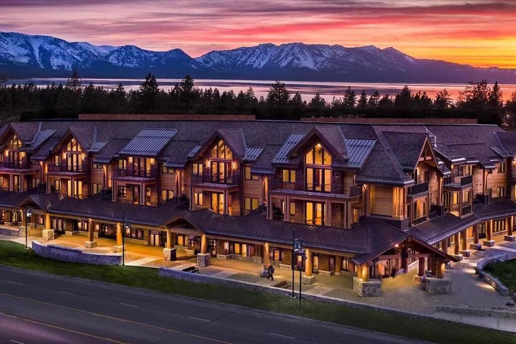 Ski In/Out - Zalanta - Great Location- 2 Hot Tubs - Heated Pool Саут-Лейк-Таго Екстер'єр фото